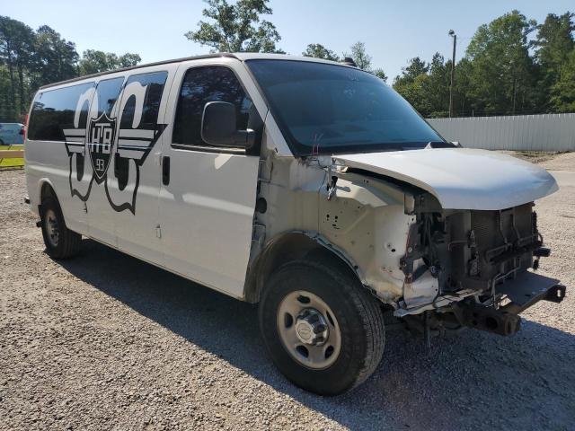 1GAZGPFGXH1334860 - 2017 CHEVROLET EXPRESS G3 LT WHITE photo 4