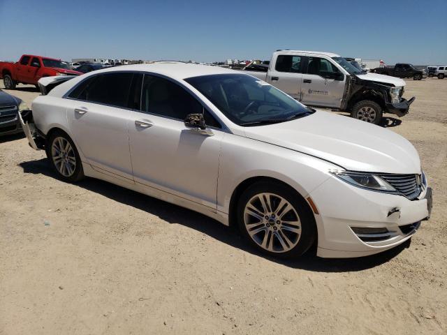 3LN6L2GK6DR828267 - 2013 LINCOLN MKZ WHITE photo 4
