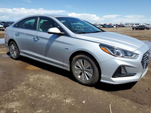 KMHE24L36KA091779 - 2019 HYUNDAI SONATA HYBRID SILVER photo 4