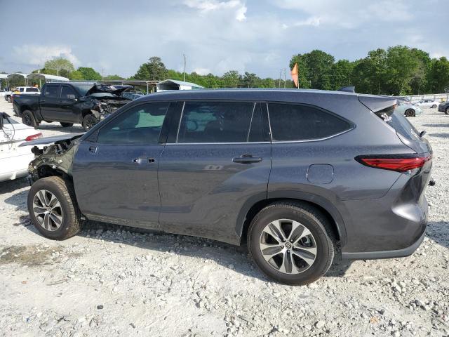 5TDGZRAH9MS056034 - 2021 TOYOTA HIGHLANDER XLE GRAY photo 2