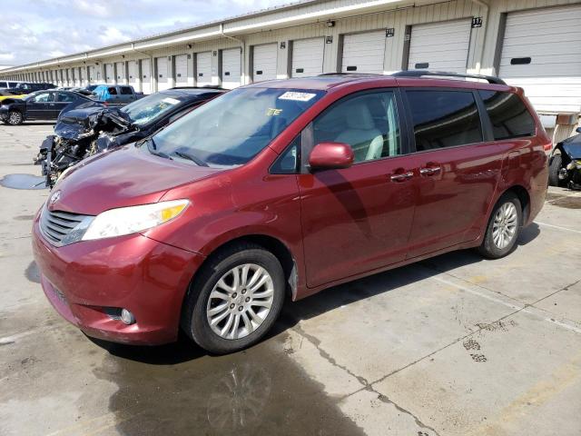 2013 TOYOTA SIENNA XLE, 