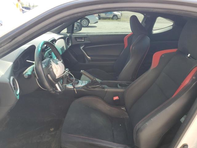 JF1ZNAA12F8701094 - 2015 TOYOTA SCION FR-S თეთრი ფოტო 7