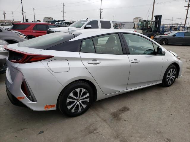 JTDKARFP5L3138781 - 2020 TOYOTA PRIUS PRIM LE SILVER photo 3