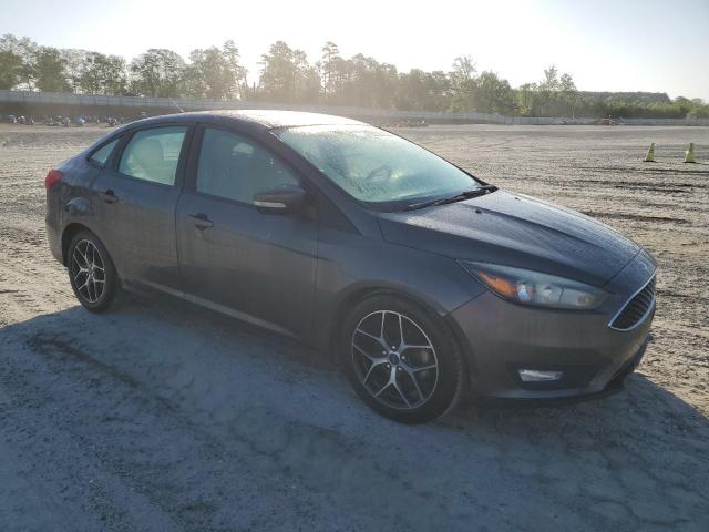 1FADP3H25HL302338 - 2017 FORD FOCUS SEL GRAY photo 4