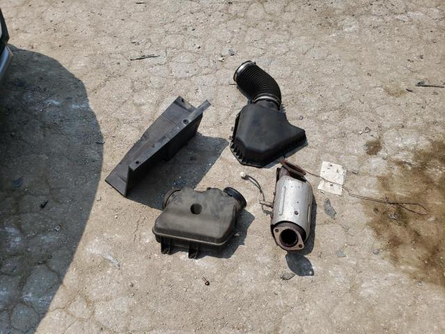 2A4RR8DG1BR714421 - 2011 CHRYSLER TOWN & COU TOURING L WHITE photo 13