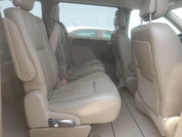 2A4RR8DG6BR659352 - 2011 CHRYSLER TOWN & COU TOURING L GOLD photo 11