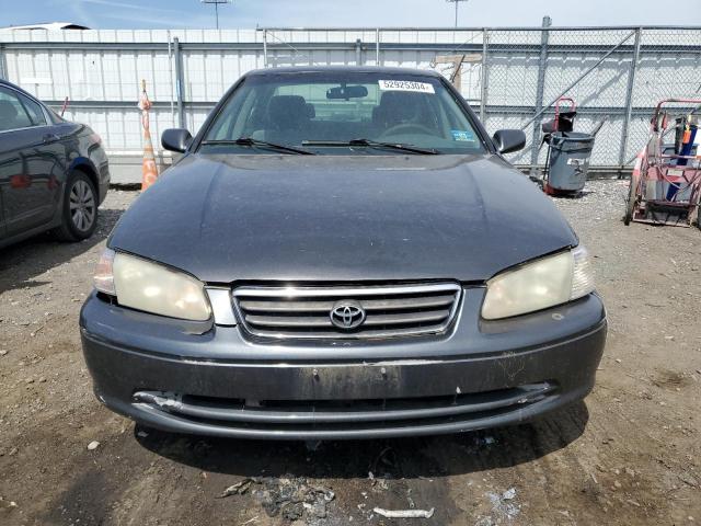 JT2BF22K1Y0237697 - 2000 TOYOTA CAMRY CE GRAY photo 5