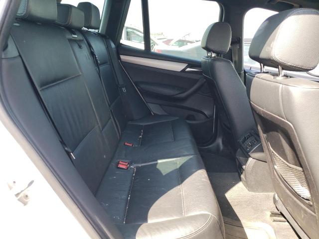 5UXWZ7C30H0V90208 - 2017 BMW X3 SDRIVE28I WHITE photo 10