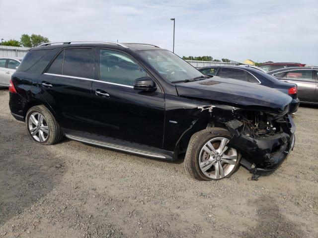 4JGDA5HB1CA040065 - 2012 MERCEDES-BENZ ML 350 4MATIC BLACK photo 4
