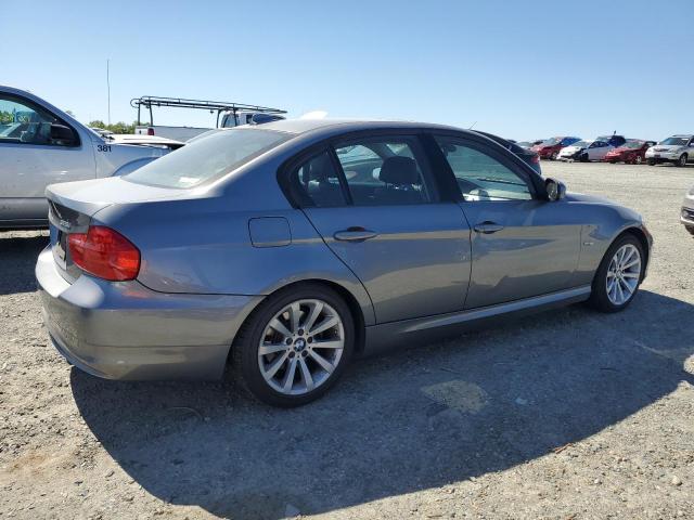 WBAPH7C57BE674706 - 2011 BMW 328 I GRAY photo 3