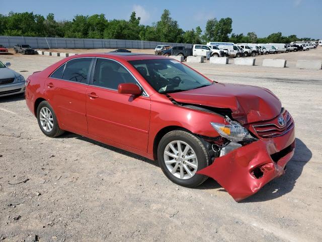 4T1BF3EK5BU768941 - 2011 TOYOTA CAMRY BASE RED photo 4