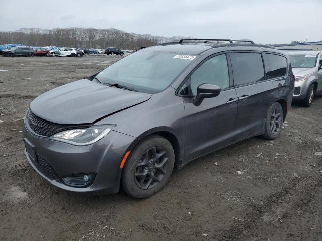 2C4RC1BG7JR175156 - 2018 CHRYSLER PACIFICA TOURING L GRAY photo 1