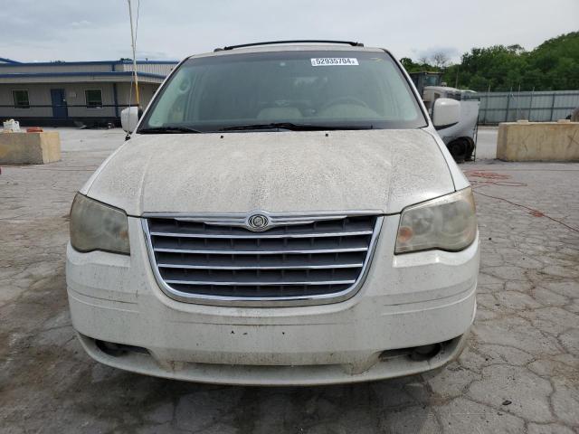 2A8HR54P78R758618 - 2008 CHRYSLER TOWN & COU TOURING WHITE photo 5