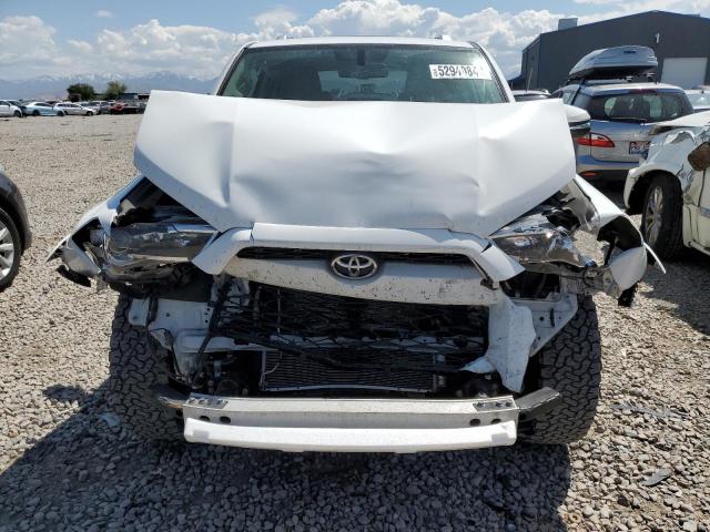 JTEBU5JR0J5494013 - 2018 TOYOTA 4RUNNER SR5/SR5 PREMIUM 白色 照片 5