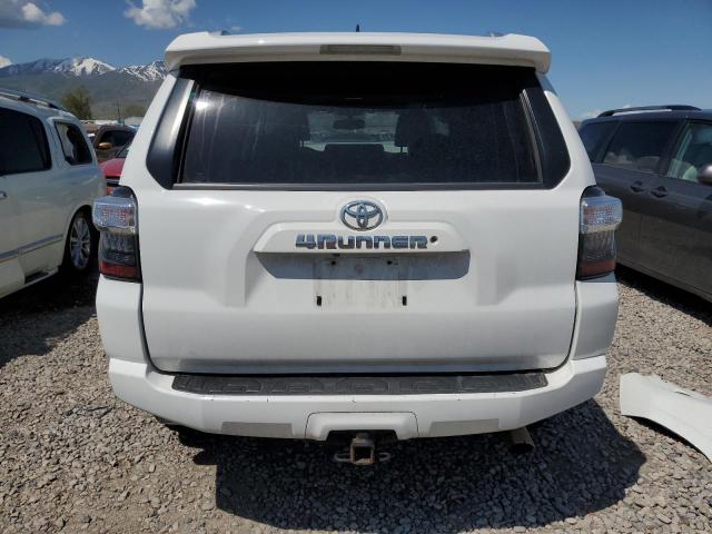 JTEBU5JR0J5494013 - 2018 TOYOTA 4RUNNER SR5/SR5 PREMIUM WHITE photo 6