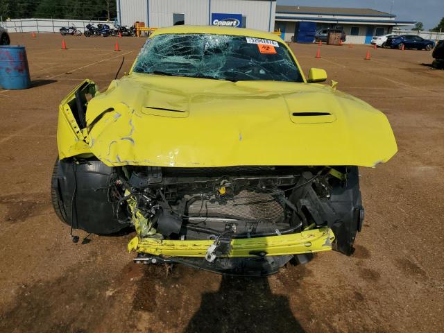 1FA6P8TH4M5111316 - 2021 FORD MUSTANG YELLOW photo 5