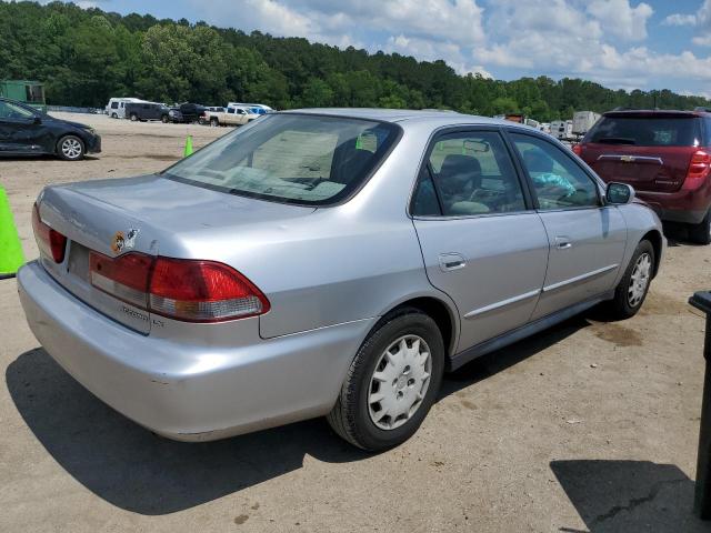 JHMCG56401C012115 - 2001 HONDA ACCORD LX SILVER photo 3