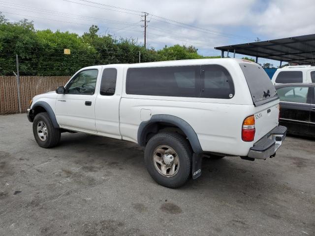 5TEWM72N52Z073111 - 2002 TOYOTA TACOMA XTRACAB WHITE photo 2