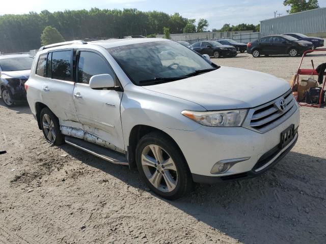 5TDDK3EH1DS229284 - 2013 TOYOTA HIGHLANDER LIMITED WHITE photo 4