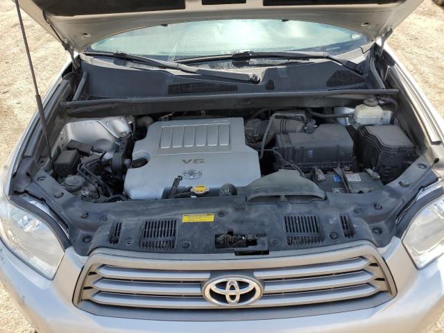 5TDJK3EH0AS015160 - 2010 TOYOTA HIGHLANDER SE SILVER photo 12