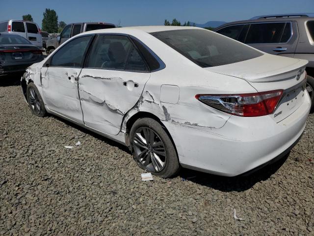 4T1BF1FK9GU183371 - 2016 TOYOTA CAMRY LE WHITE photo 2