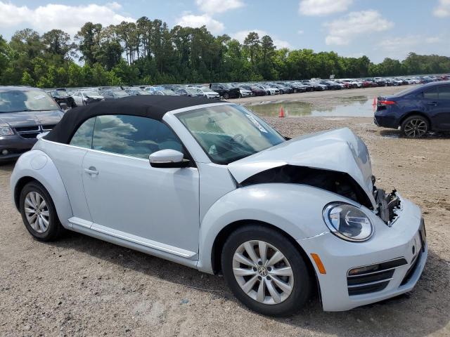 3VW517AT3HM805100 - 2017 VOLKSWAGEN BEETLE S/SE SILVER photo 4