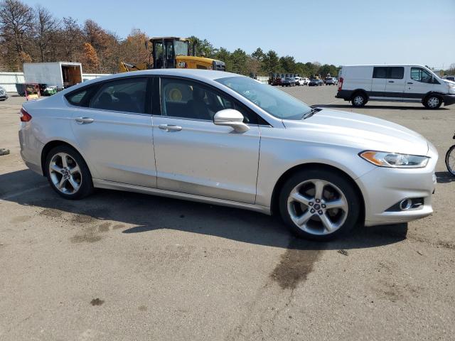 3FA6P0H72ER105983 - 2014 FORD FUSION SE SILVER photo 4