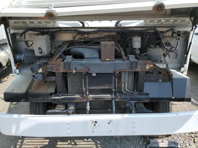 1FCLE49S25HB00751 - 2005 FORD ECONOLINE E450 SUPER DUTY COMMERCIAL STRIPPED CHASSIS WHITE photo 12