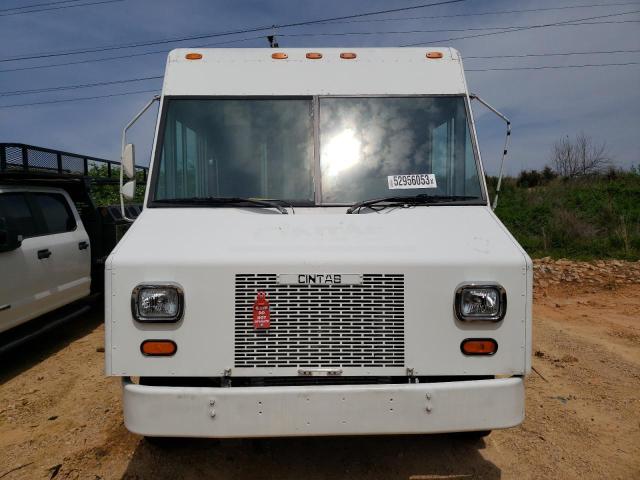 4UZAANBW81CJ13707 - 2001 FREIGHTLINER CHASSIS M LINE WALK-IN VAN WHITE photo 5