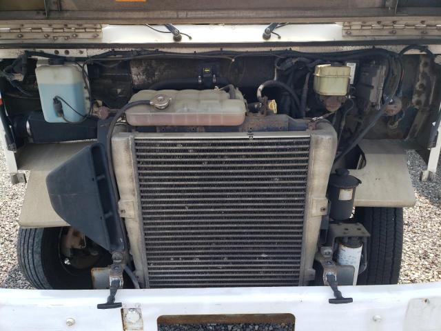 4UZAANBW54CN68776 - 2004 FREIGHTLINER CHASSIS M LINE WALK-IN VAN WHITE photo 11