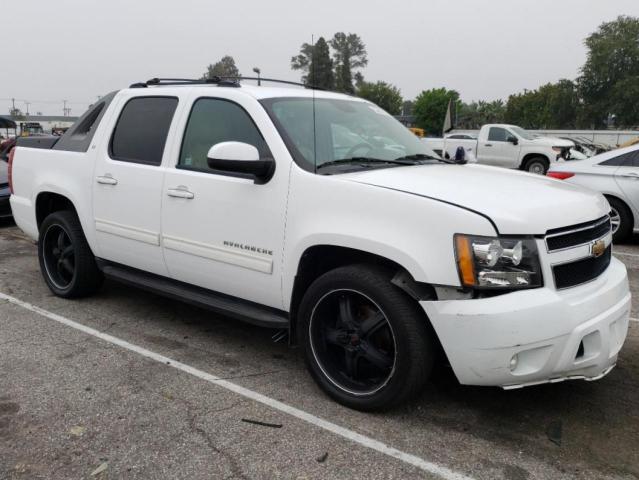 3GNMCFE04BG290835 - 2011 CHEVROLET AVALANCHE LT WHITE photo 4