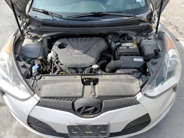 KMHTC6AD5GU284846 - 2016 HYUNDAI VELOSTER SILVER photo 11