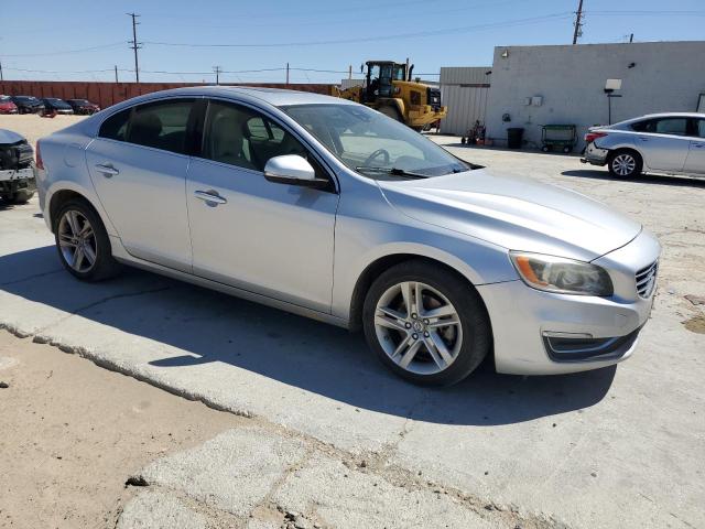 YV140MFK6F2353318 - 2015 VOLVO S60 PREMIER SILVER photo 4