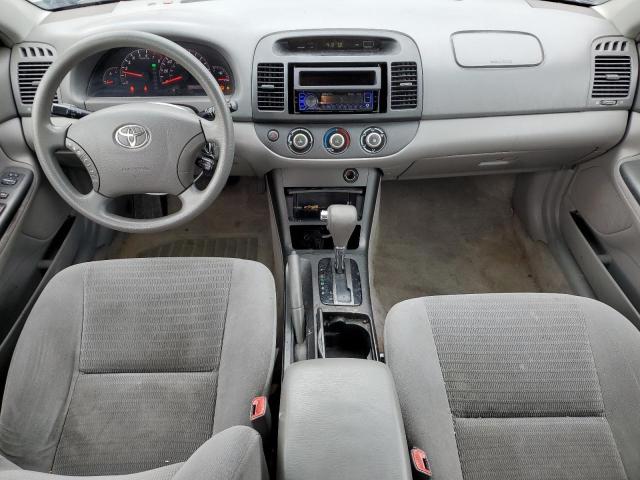 4T1BE32K15U412563 - 2005 TOYOTA CAMRY LE BLUE photo 8