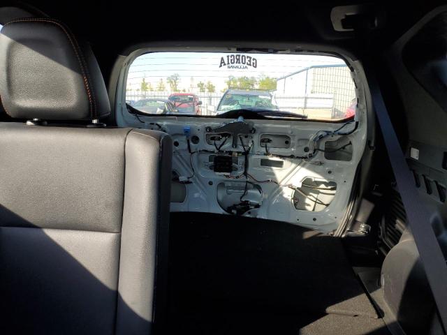 JTMNFREV8JJ745054 - 2018 TOYOTA RAV4 SE Blanc photo 10