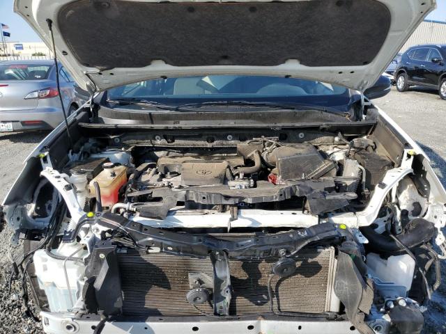 JTMNFREV8JJ745054 - 2018 TOYOTA RAV4 SE Blanc photo 12