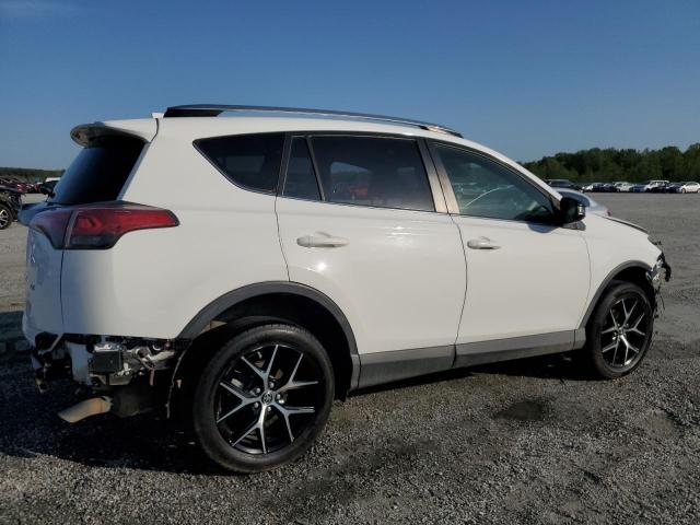 JTMNFREV8JJ745054 - 2018 TOYOTA RAV4 SE Blanc photo 3