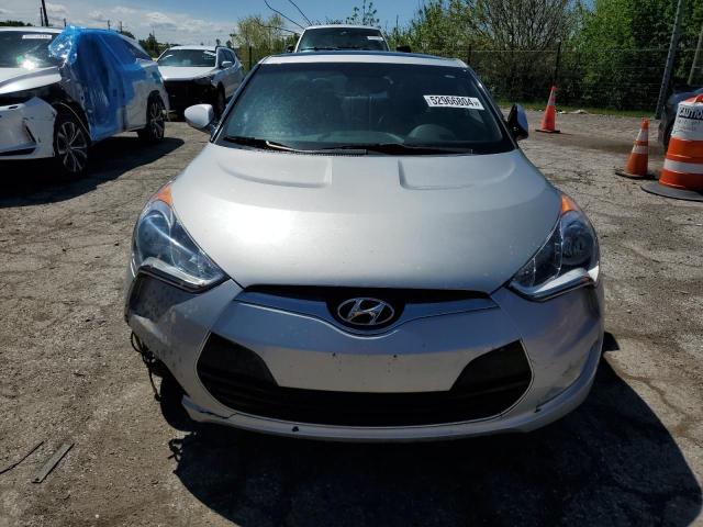 KMHTC6AD8GU264901 - 2016 HYUNDAI VELOSTER GRAY photo 5