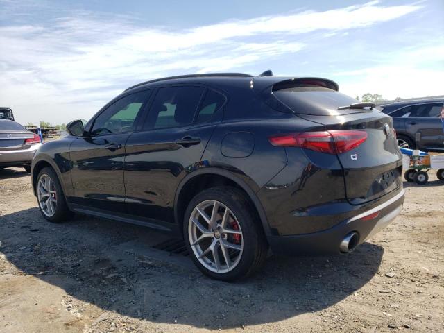 ZASFAKPN2J7B91716 - 2018 ALFA ROMEO STELVIO SPORT შავი ფოტო 2