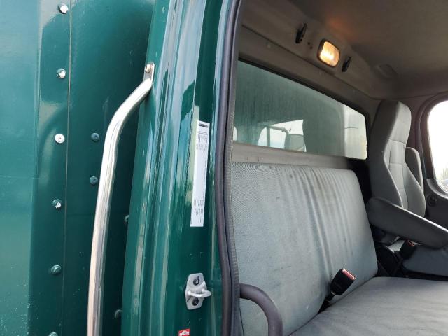 3ALACWFB4KDKE9998 - 2019 FREIGHTLINER M2 106 MEDIUM DUTY GREEN photo 6