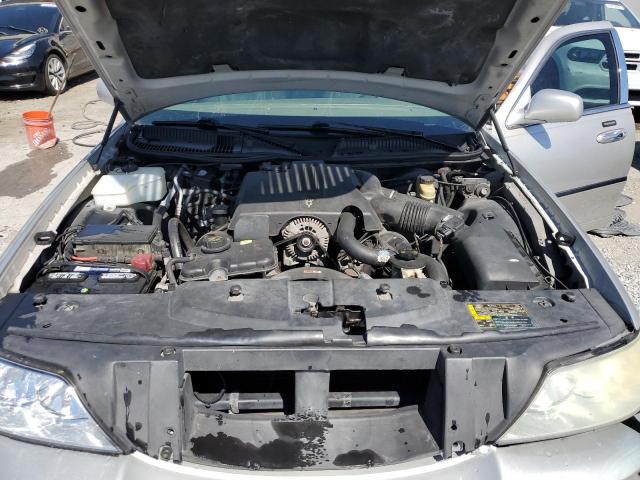 1LNHM81W04Y651382 - 2004 LINCOLN TOWN CAR EXECUTIVE Silber Foto 11