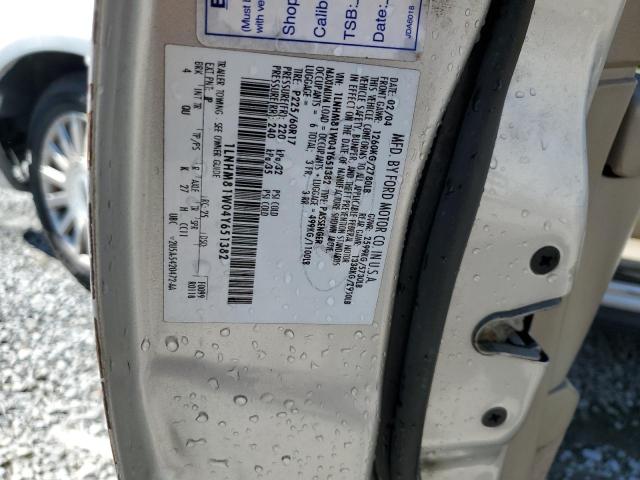 1LNHM81W04Y651382 - 2004 LINCOLN TOWN CAR EXECUTIVE Silber Foto 12