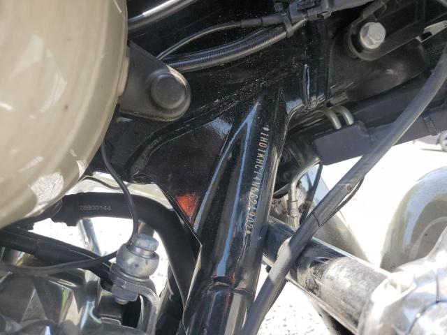 1HD1KHC14NB621902 - 2022 HARLEY-DAVIDSON FLTRX 白色 照片 8