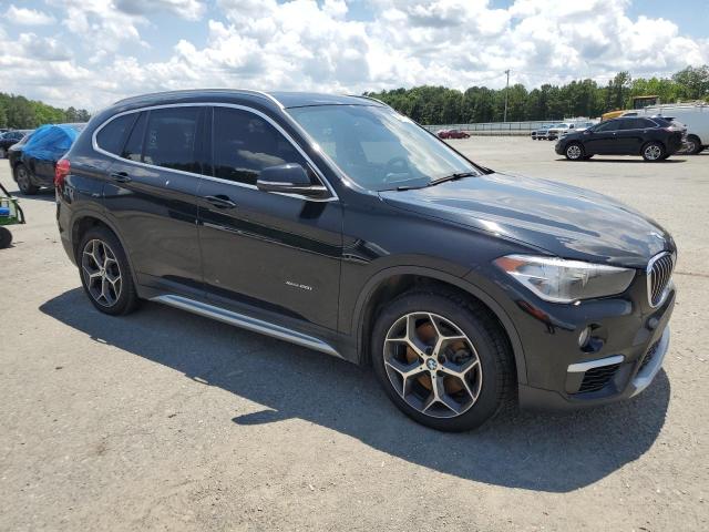 WBXHT3C3XJ5L25313 - 2018 BMW X1 XDRIVE28I BLACK photo 4