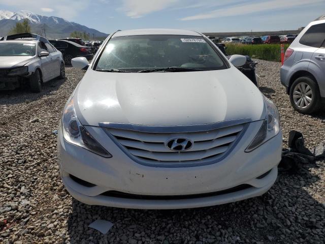 5NPEB4AC1DH800654 - 2013 HYUNDAI SONATA GLS WHITE photo 5