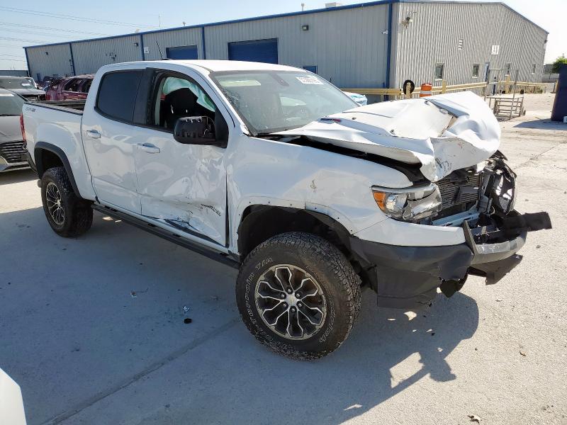 1GCPTEE13J1236917 - 2018 CHEVROLET COLORADO ZR2 WHITE photo 4