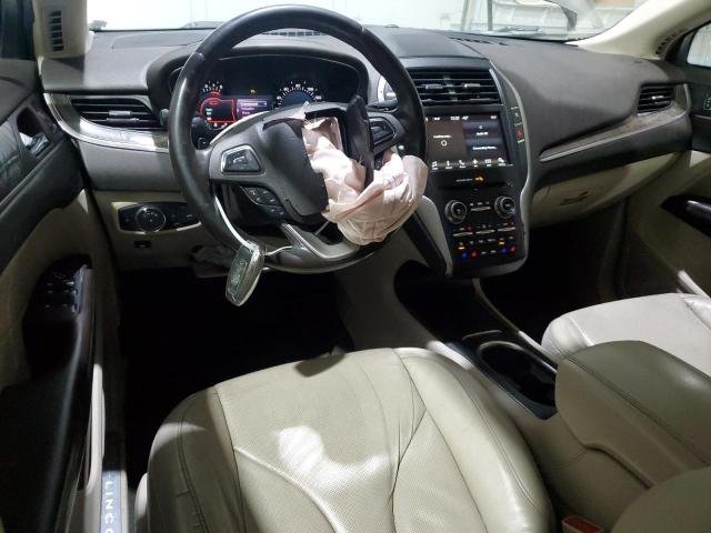 5LMTJ3DH8HUL46421 - 2017 LINCOLN MKC RESERVE TAN photo 8