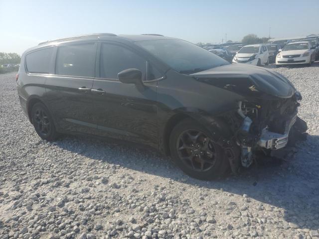 2C4RC1EG8LR134985 - 2020 CHRYSLER PACIFICA TOURING L PLUS BLACK photo 4