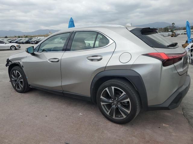 JTHY3JBH2K2017553 - 2019 LEXUS UX 200 SILVER photo 2
