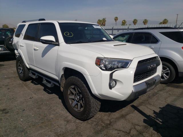 JTEBU5JRXJ5522125 - 2018 TOYOTA 4RUNNER SR5/SR5 PREMIUM WHITE photo 1